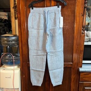 Women’s retreat linen pant light blue Athleta brand